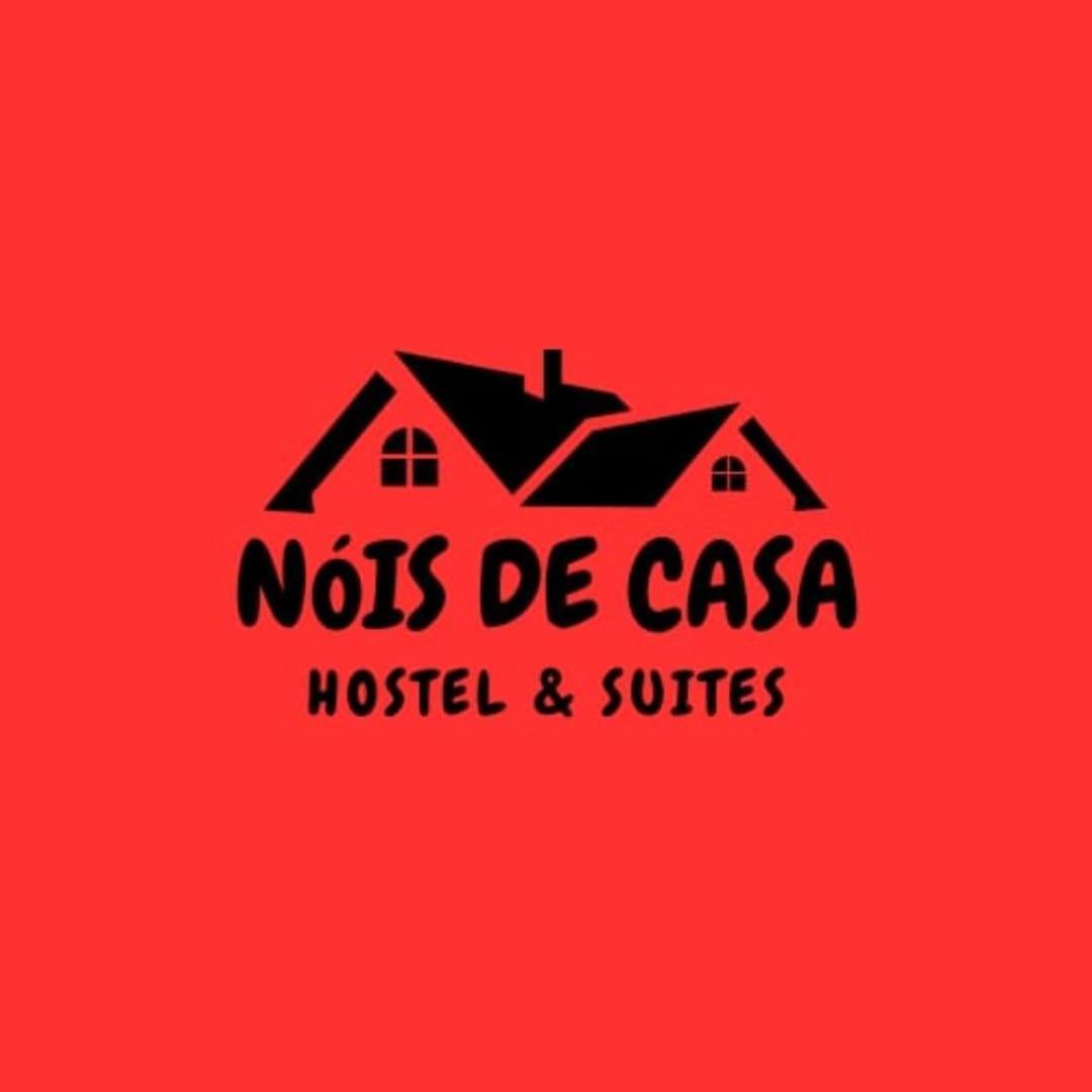 Nois De Casa & *