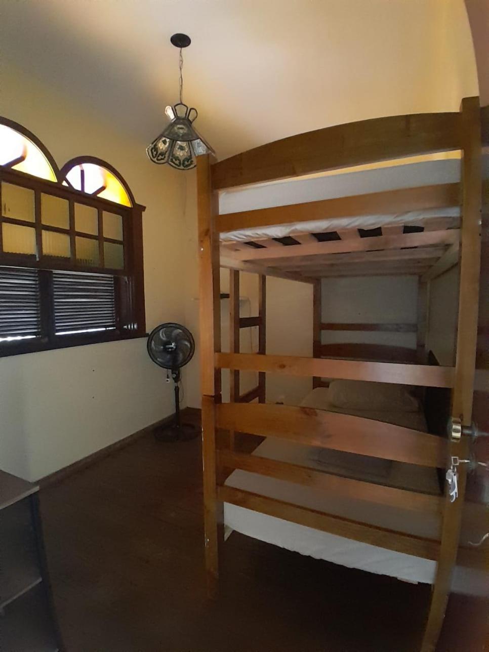 Nois De Casa & Acomodação com café da manhã 